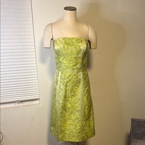 Elegant Strapless Green Dress